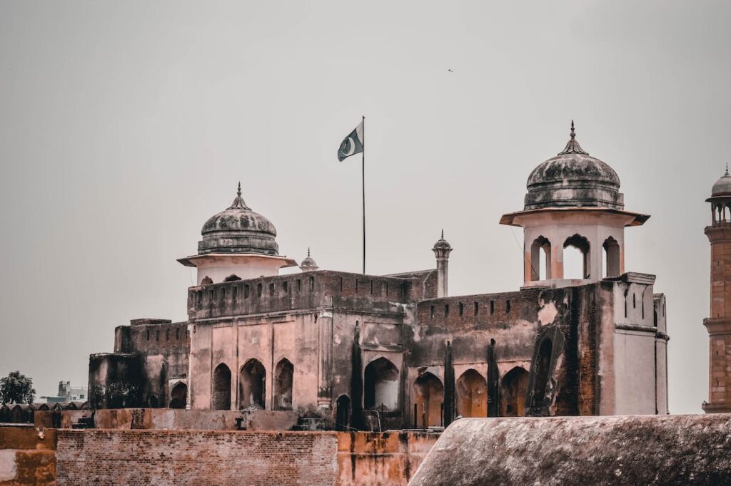 Discovering Lahore’s Vibrant Heritage and Modern Charms